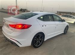 هیوندای ئەلەنترا